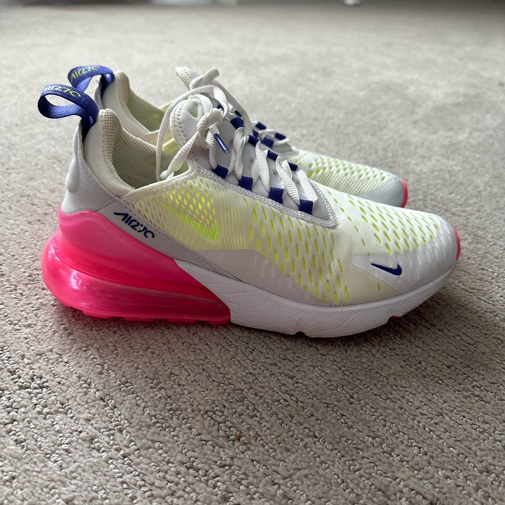 Nike Air Max 270 Women’s size 8 white with neon pink and yellow EUC
